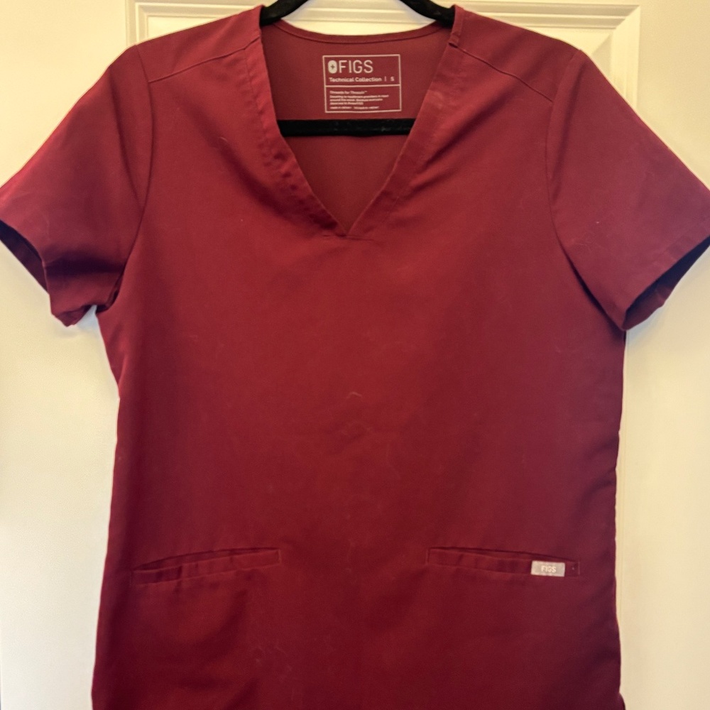 Figs Scrub Top
